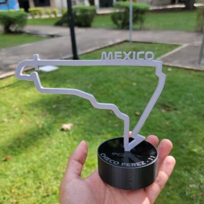 Pista Formula 1 Soporte con grabado personalizado y pista a personalizar.